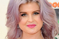 Kelly-osbourne-purple-hair-like-it-or-loathe-it-side